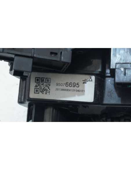 Panel sterowania klimatyzacji Chevrolet AVEO T300