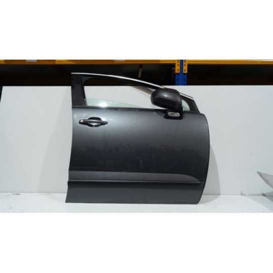 Drzwi przednie prawe Peugeot 3008 lakier KTPD