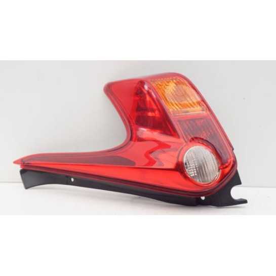 Lampa tylna prawa Nissan JUKE I 10-14