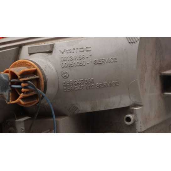 Lampa tylna prawa Skoda OCTAVIA III Kombi