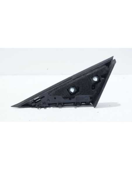 Trójkąt błotnika prawy Peugeot 3008 96842432XY