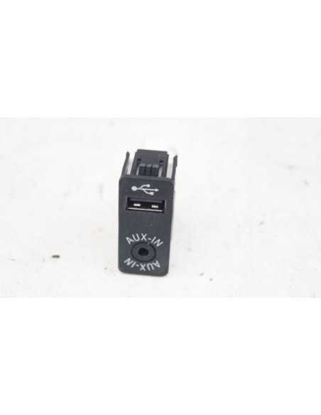 Gniazdo USB AUX BMW F20 9229246