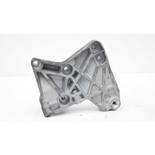 Wspornik łapa silnika Renault Nissan 1.5 DCI