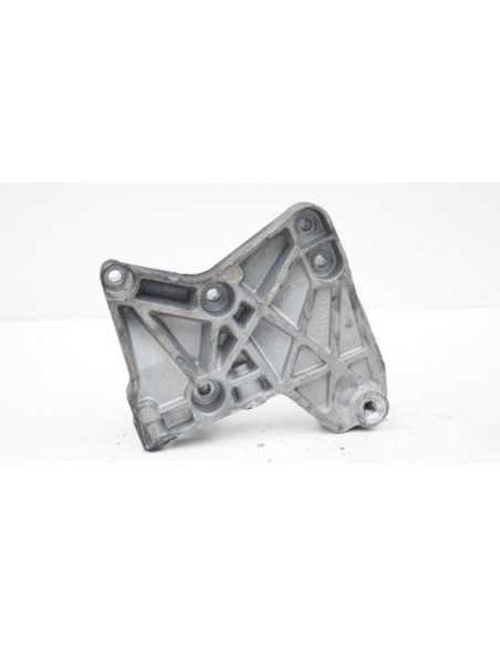 Wspornik łapa silnika Renault Nissan 1.5 DCI