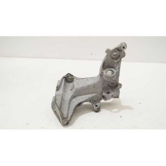 Łapa wspornik alternatora Peugeot 308 1.6 HDI