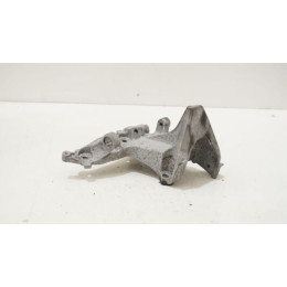 Łapa wspornik alternatora Peugeot 308 1.6 HDI 2