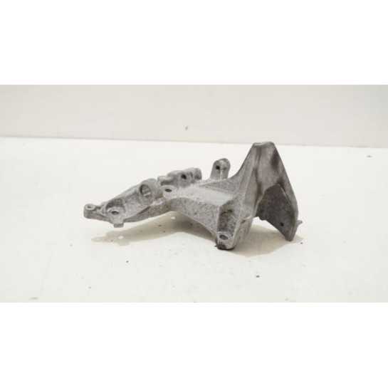 Łapa wspornik alternatora Peugeot 308 1.6 HDI
