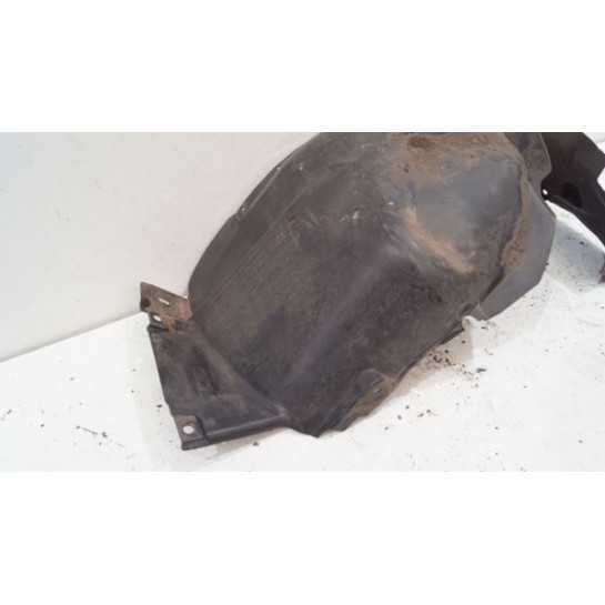 Nadkole lewy przód tylna część BMW E82 51717207649