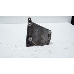 Łapa Uchwyt sprężarki Opel Fiat 1.3 CDTI 55194730 2