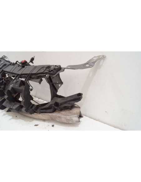 Pas przedni belka pod zderzak Renault LAGUNA III