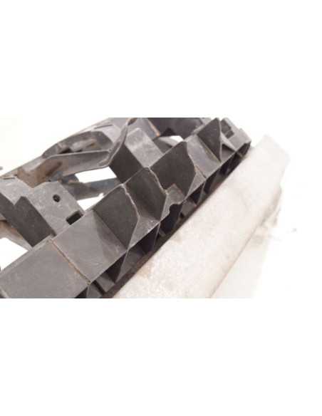 Pas przedni belka pod zderzak Renault LAGUNA III