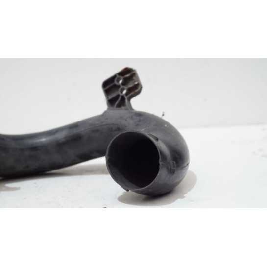 Rura przewód powietrza Peugeot 3008 9680957080