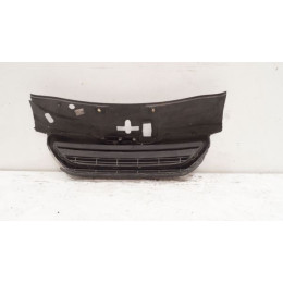 Atrapa GRILL przód Peugeot 2008 9678490677 2