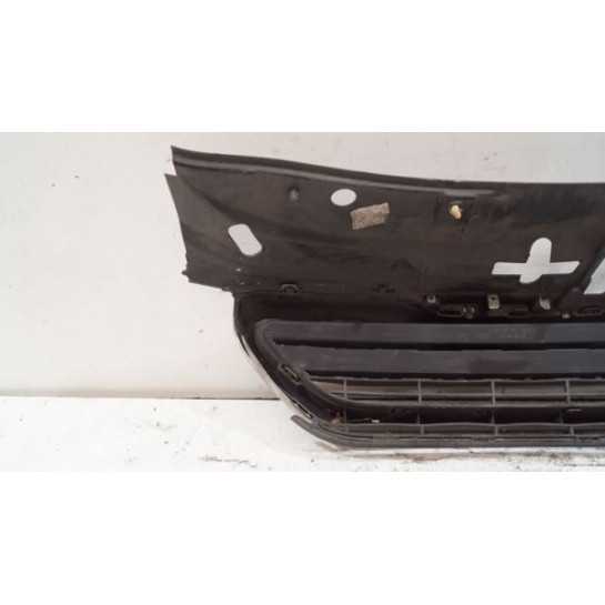 Atrapa GRILL przód Peugeot 2008 9678490677