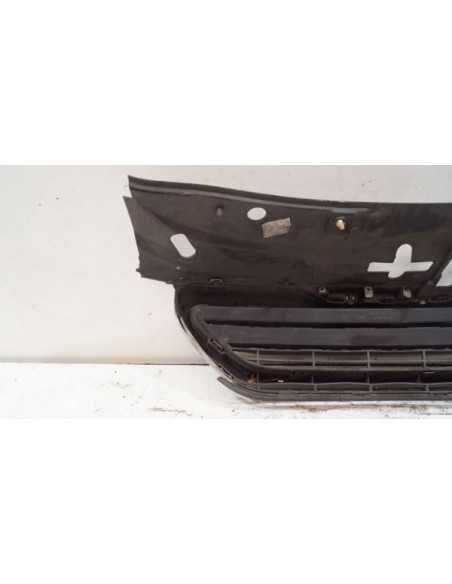 Atrapa GRILL przód Peugeot 2008 9678490677