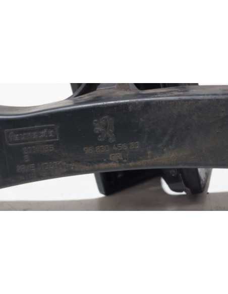 Ślizg zderzaka lewy tył Peugeot 3008 9683045680