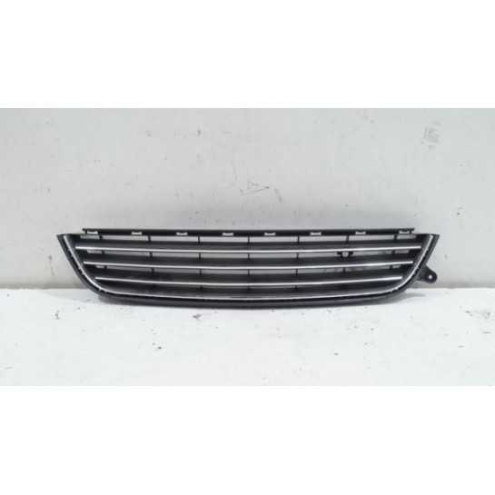Kratka atrapa zderzaka Opel ZAFIRA B II 13247306