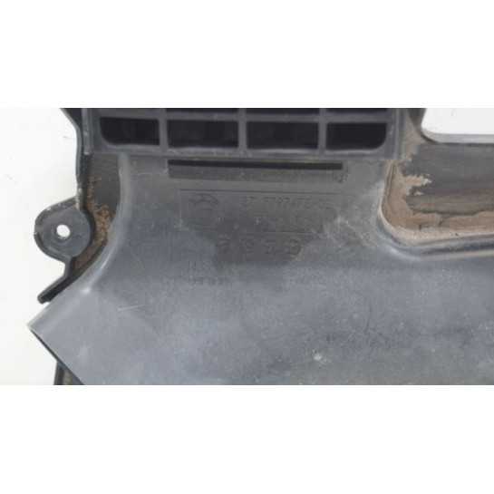 Dolot wlot kanał powietrza BMW E81 E82 E87 N47