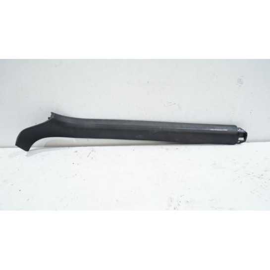 Listwa progu prawa Audi A4 B7 CABRIO 8H0853906