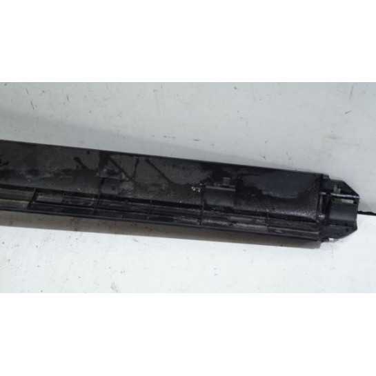 Listwa progu prawa Audi A4 B7 CABRIO 8H0853906