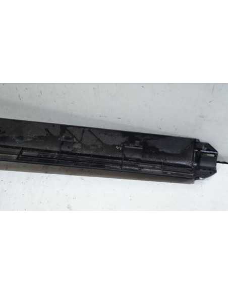 Listwa progu prawa Audi A4 B7 CABRIO 8H0853906