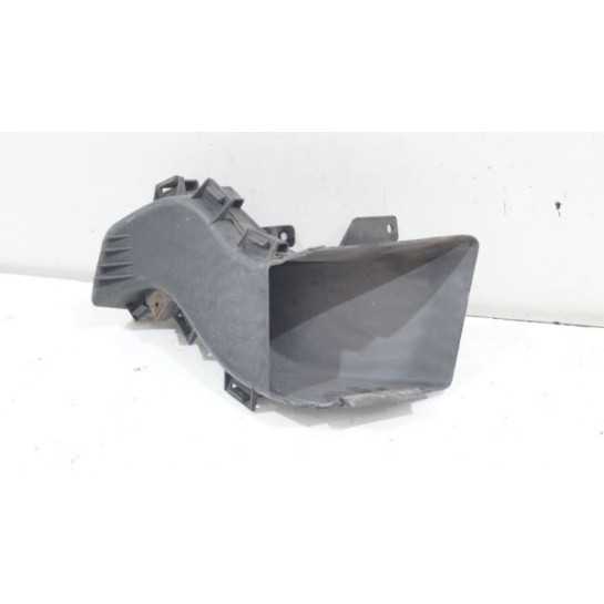 Wlot powietrza hamulca lewy BMW 1 E82 E88 8046327