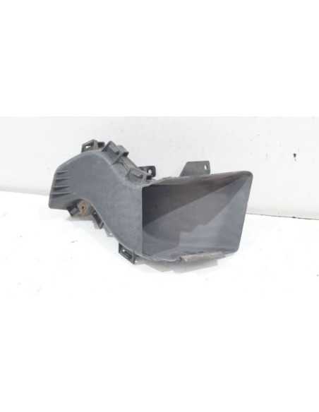 Wlot powietrza hamulca lewy BMW 1 E82 E88 8046327