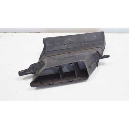 Kierownica dolot powietrza Audi A4 B8 8K0129618