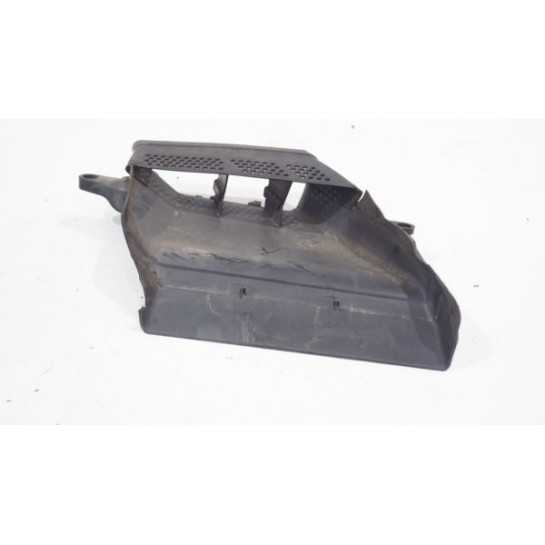 Kierownica dolot powietrza Audi A4 B8 8K0129618