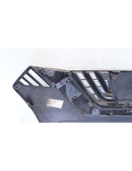 Atrapa grill znaczek Nissan MICRA K14 623105FA0A