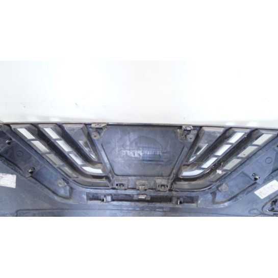 Atrapa grill znaczek Nissan MICRA K14 623105FA0A