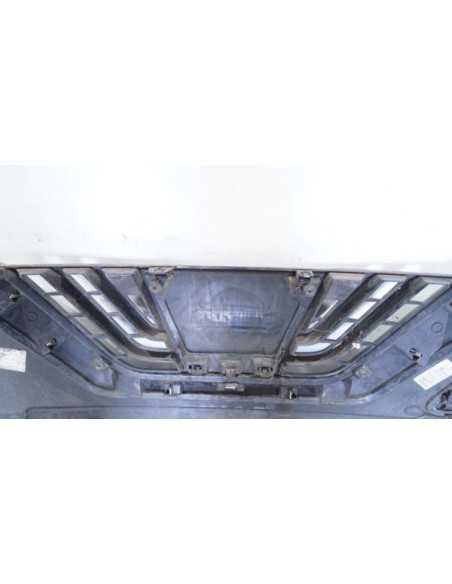 Atrapa grill znaczek Nissan MICRA K14 623105FA0A