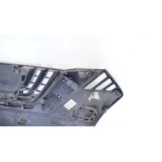 Atrapa grill znaczek Nissan MICRA K14 623105FA0A