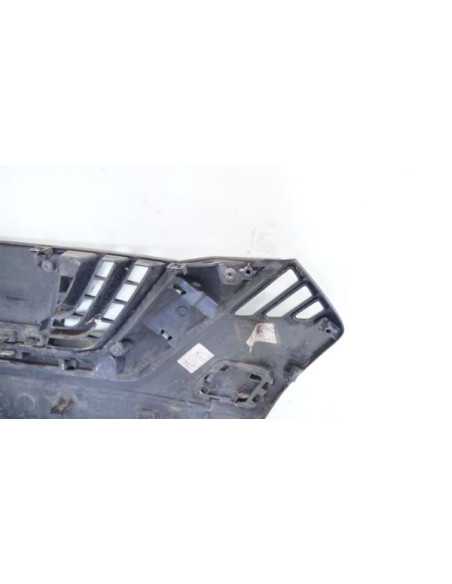 Atrapa grill znaczek Nissan MICRA K14 623105FA0A