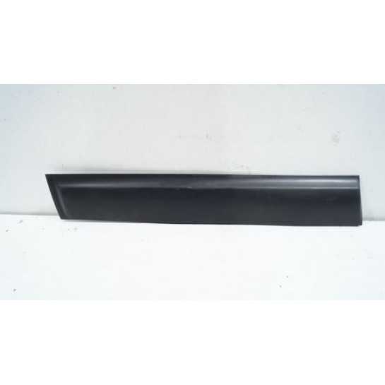 Listwa przednich drzwi lewych Nissan QASHQAI J10