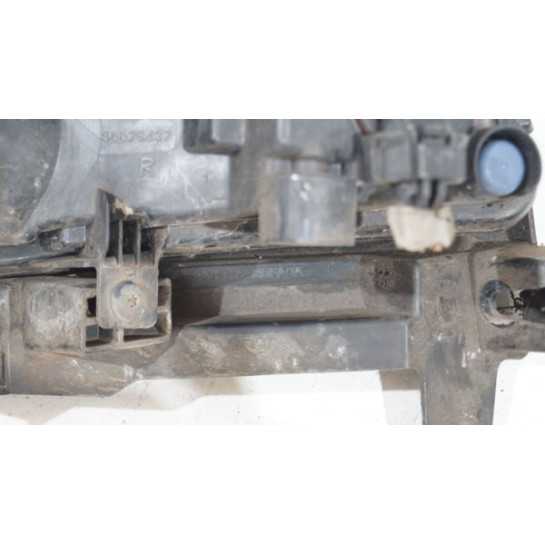 Halogen ramka halogena prawy Nissan MICRA K14