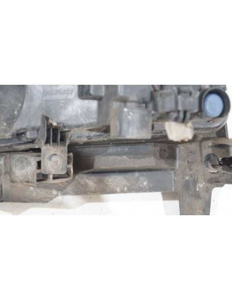 Halogen ramka halogena prawy Nissan MICRA K14