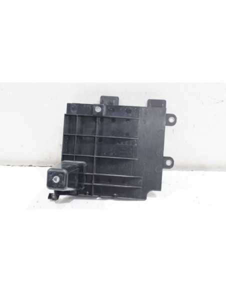Wspornik dachu lewy Audi A4 B7 S4 CABRIO 8H0813383