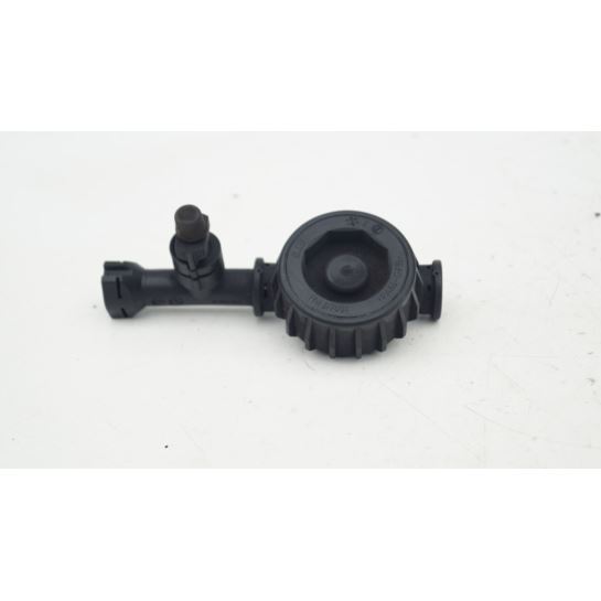 Odpowietrzenie wysprzęglika Renault 1.9 DCI