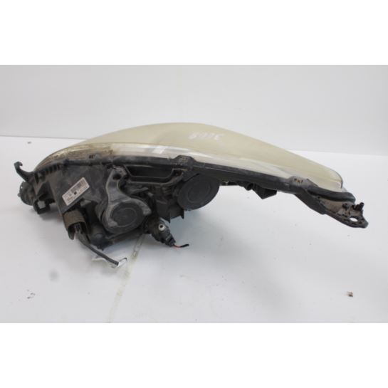 Lampa przednia prawa 9685472680 Peugeot 3008 5008