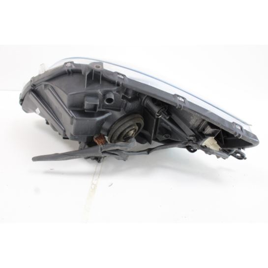 Lampa przednia lewa Toyota YARIS