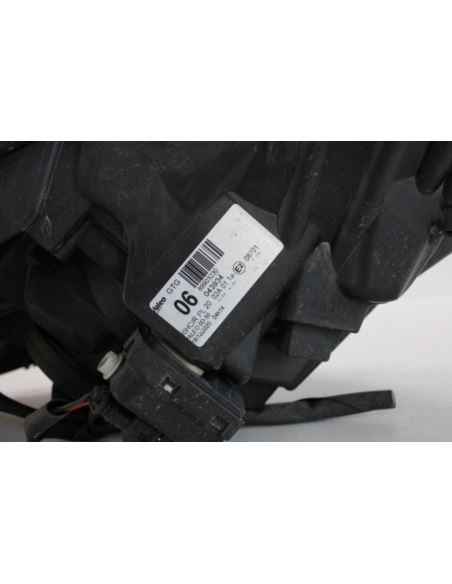 Lampa przednia lewa Toyota YARIS