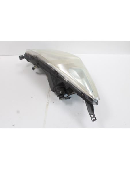 Lampa przednia prawa Nissan NOTE