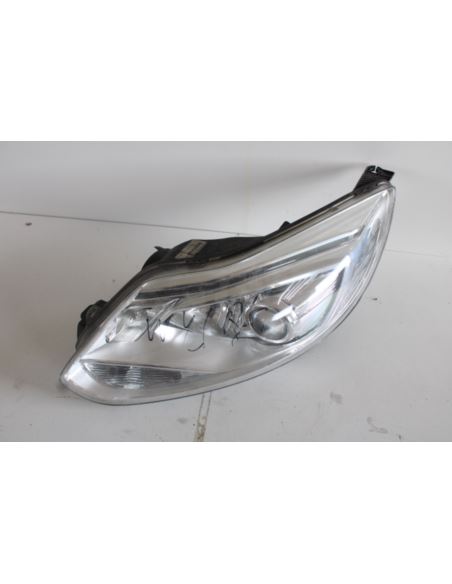 Lampa przednia lewa Ford FOCUS