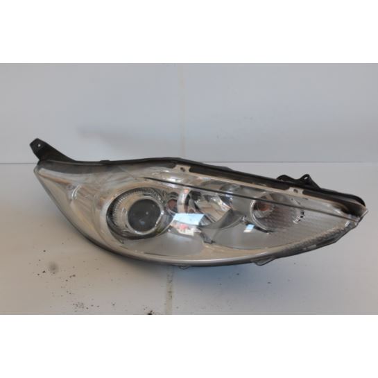 Lampa przednia prawa Ford FIESTA