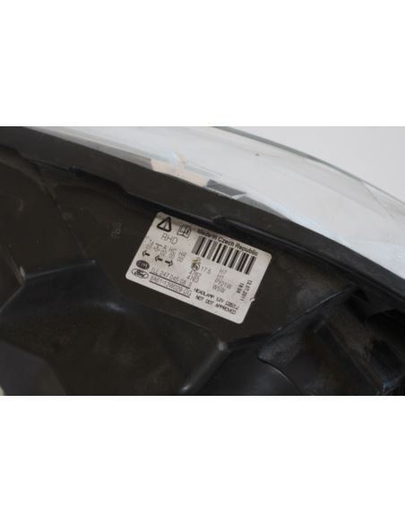 Lampa przednia prawa Ford FIESTA