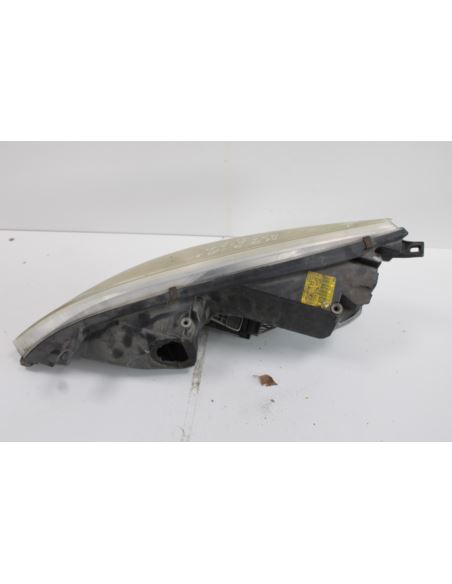 Lampa przednia prawa Mitsubishi COLT