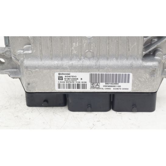 Komputer sterownik ECU Peugeot 508 9801622880