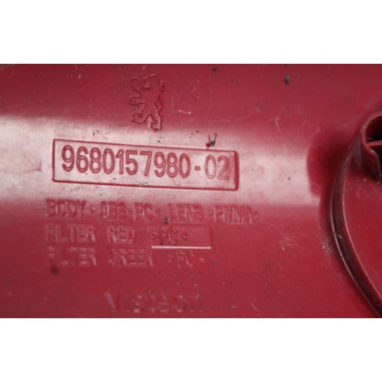 Lampa prawa tylna 9680157980-02 Peugeot 207