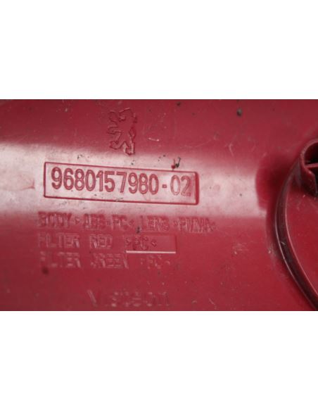 Lampa prawa tylna 9680157980-02 Peugeot 207